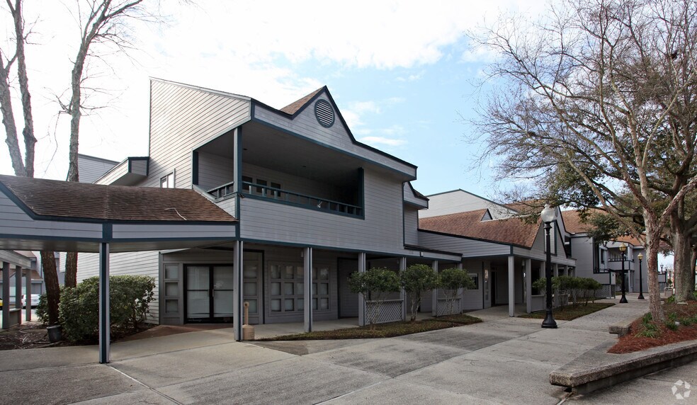 4400 Bayou Blvd, Pensacola, FL for sale - Primary Photo - Image 1 of 1