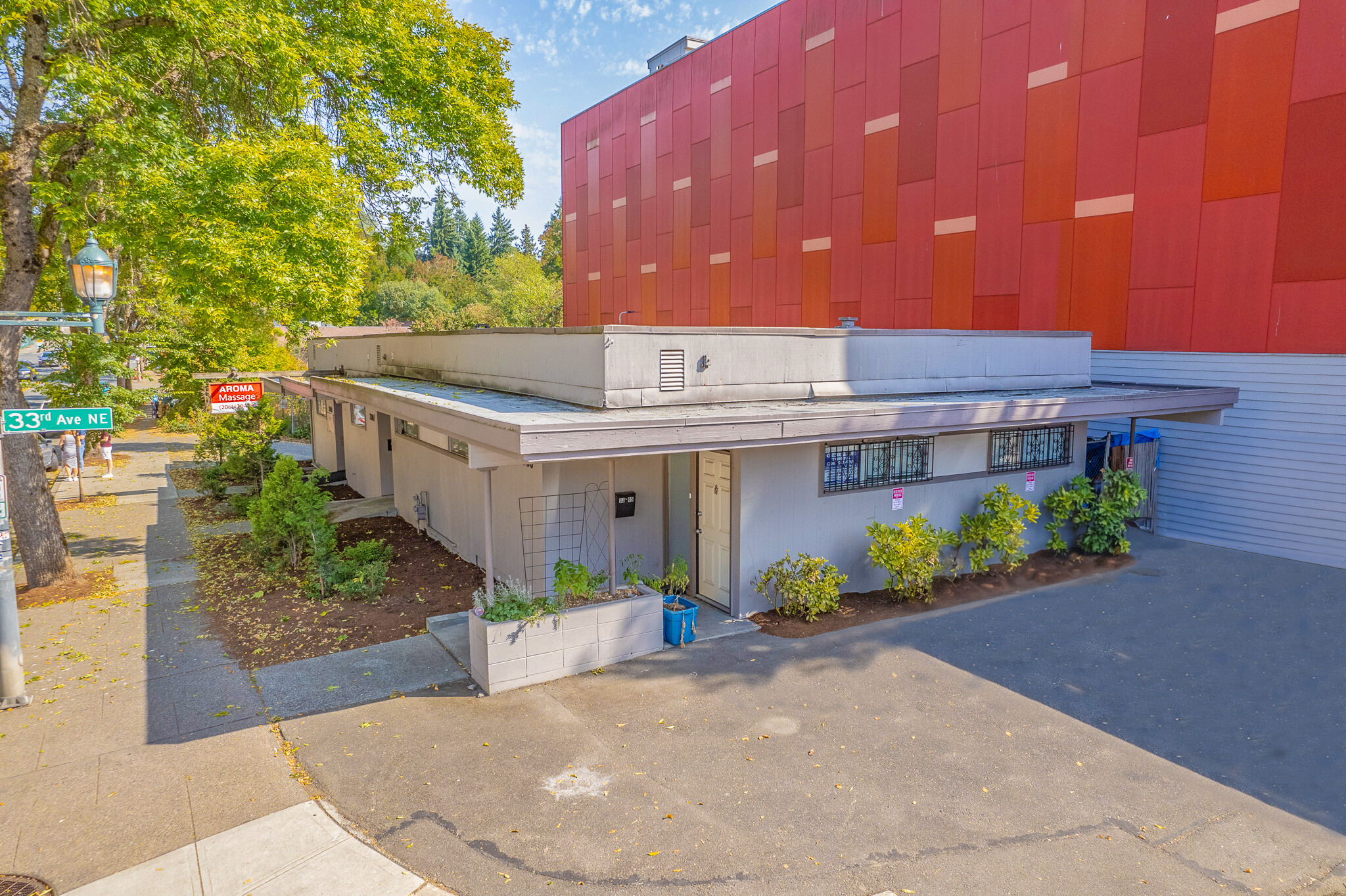 3305-3309 NE 125th St, Seattle, WA for sale Building Photo- Image 1 of 8