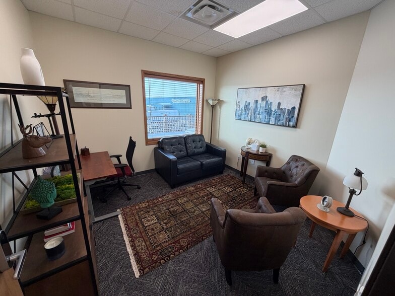 3269 19th St NW, Rochester, MN for lease - Building Photo - Image 2 of 6