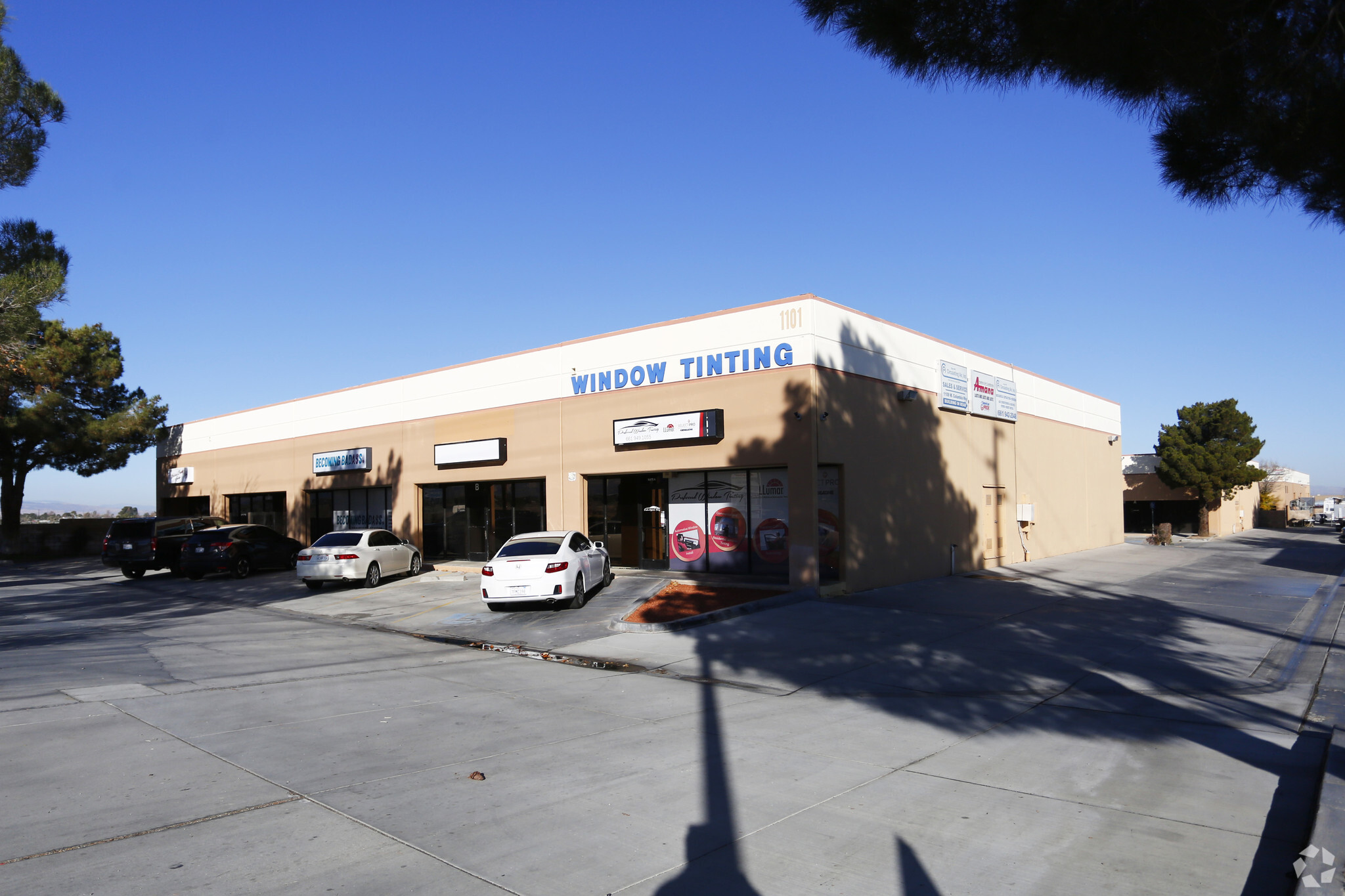 1101-1109 W Columbia Way, Lancaster, CA for lease Primary Photo- Image 1 of 4