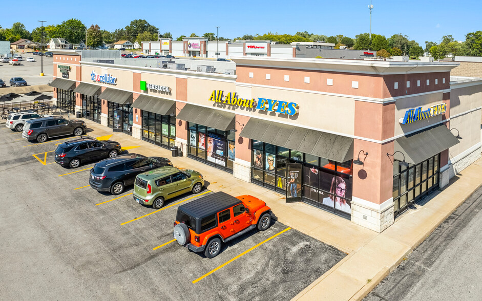 3115-3131 Broadway St, Quincy, IL for sale - Building Photo - Image 2 of 3