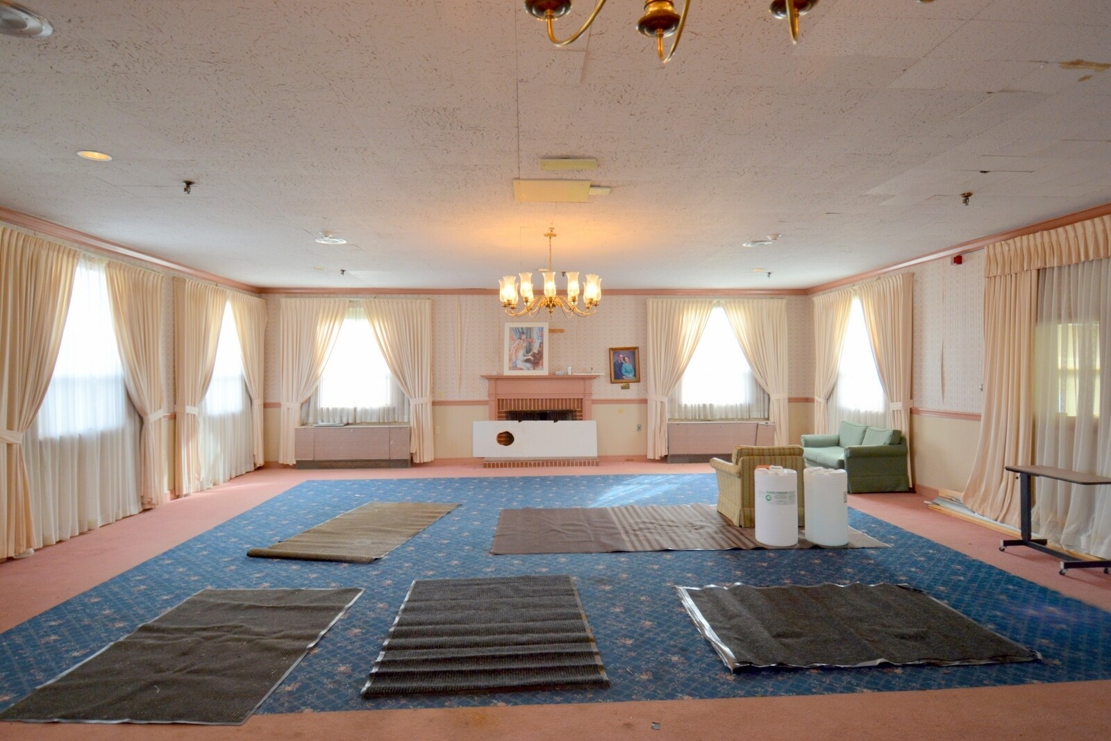 1384 N Monroe Dr, Xenia, OH for sale Interior Photo- Image 1 of 1