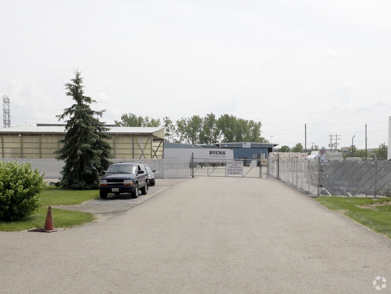 3843-3849 Fisher Rd, Columbus, OH for sale - Building Photo - Image 1 of 1