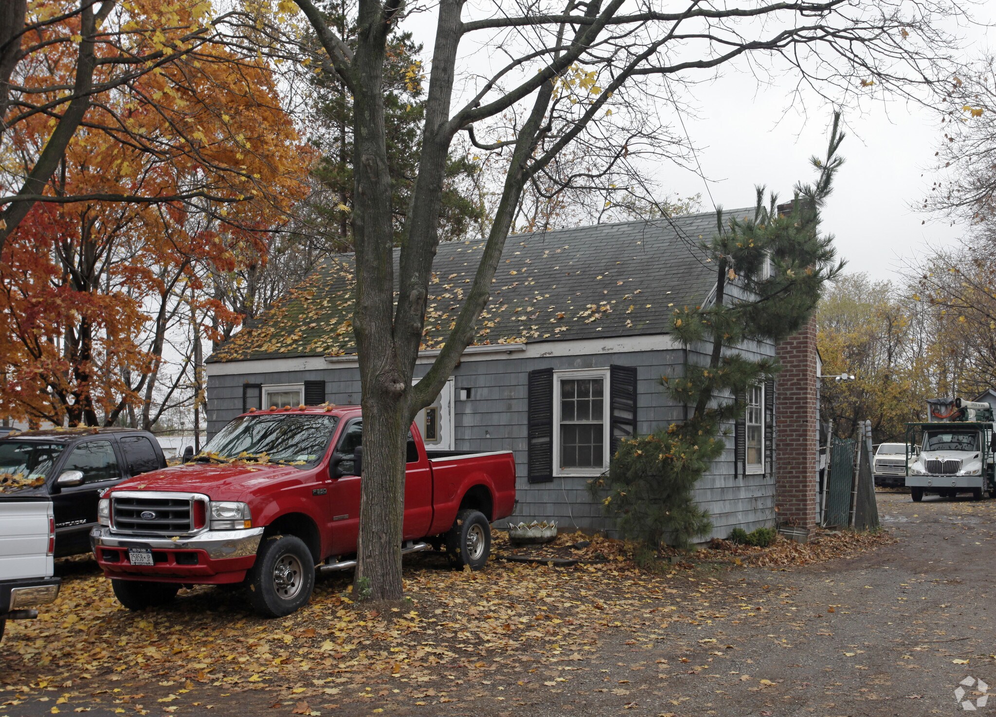 31 Doyle Ct, East Northport, NY for sale Primary Photo- Image 1 of 1