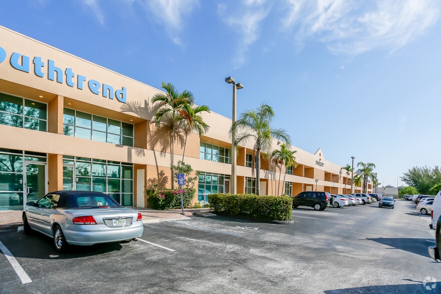 20165-20199 NE 16th Pl, Miami, FL for lease - Building Photo - Image 1 of 3