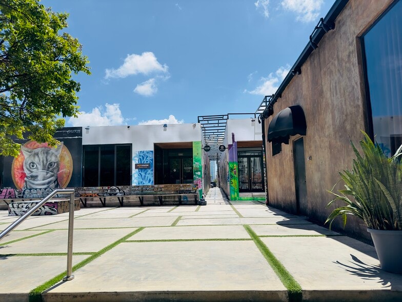 2600-2650 NW 5th Ave, Miami, FL for sale - Building Photo - Image 3 of 16