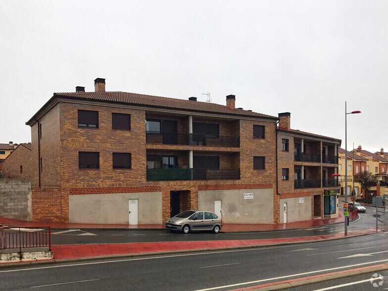 Multifamily in La Lastrilla, Segovia for sale - Primary Photo - Image 1 of 2