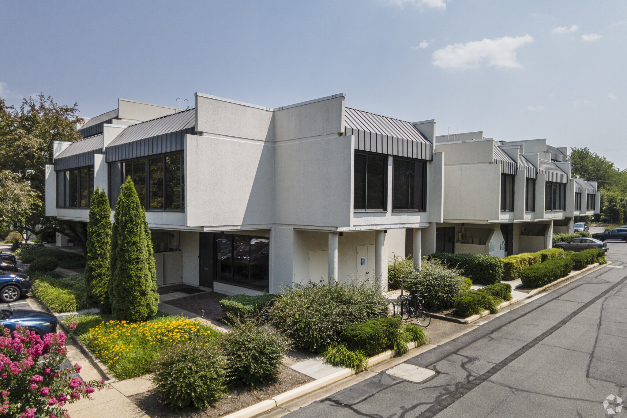 11250 Roger Bacon Dr, Reston, VA for lease Building Photo- Image 1 of 16