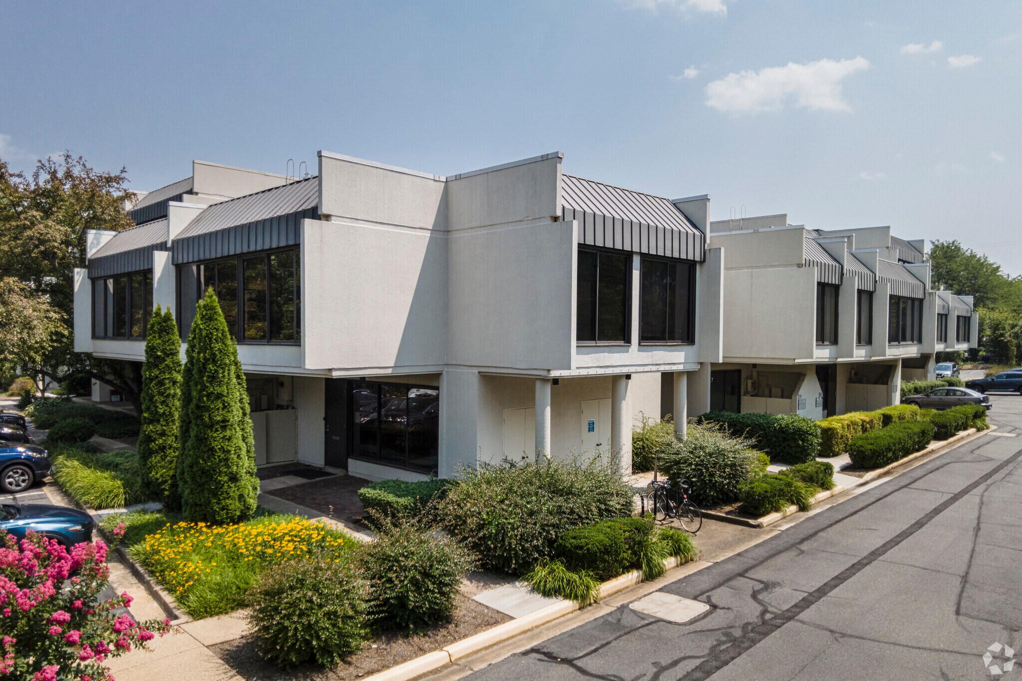 11250 Roger Bacon Dr, Reston, VA for lease Primary Photo- Image 1 of 28