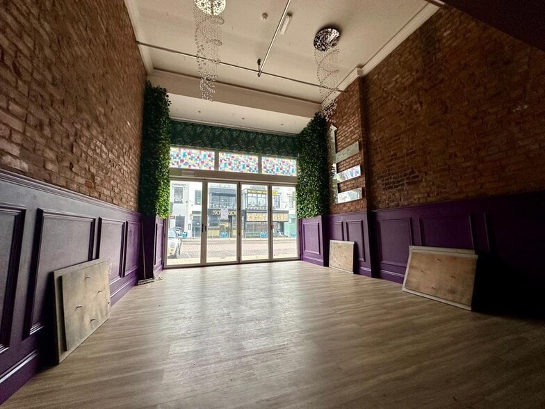 6 Queen St, Blackpool for lease - Building Photo - Image 3 of 10