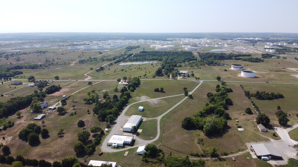 1908 E Eseco Rd, Cushing, OK 74023