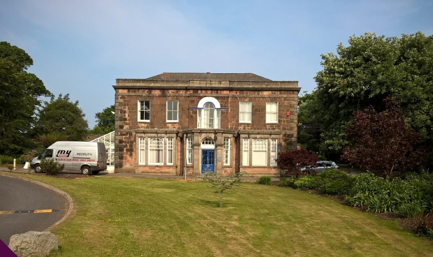 Trevenson Ln, Pool for lease Primary Photo- Image 1 of 14