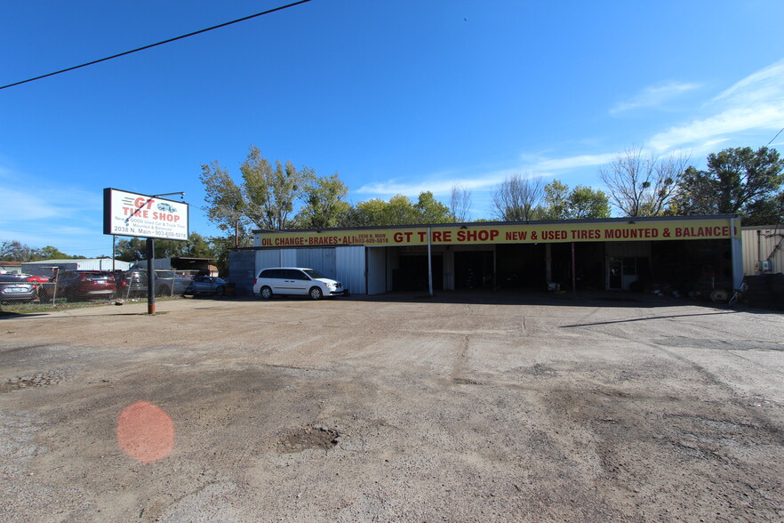 2038 N Main St, Paris, TX for sale - Primary Photo - Image 1 of 11