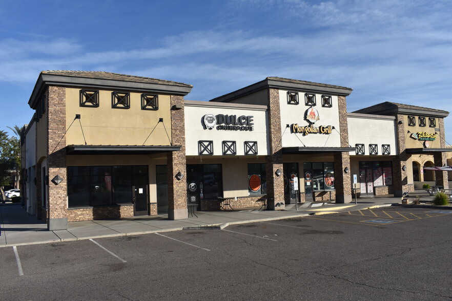 1050-1076 W Chandler Blvd, Chandler, AZ for lease - Building Photo - Image 1 of 13