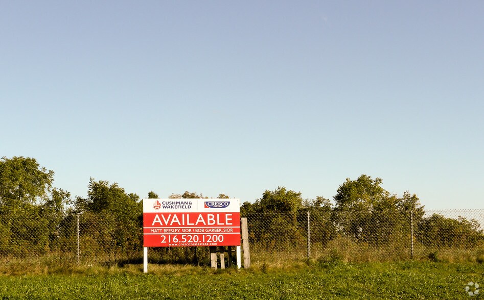 Boston Mills Rd, Hudson, OH 44236