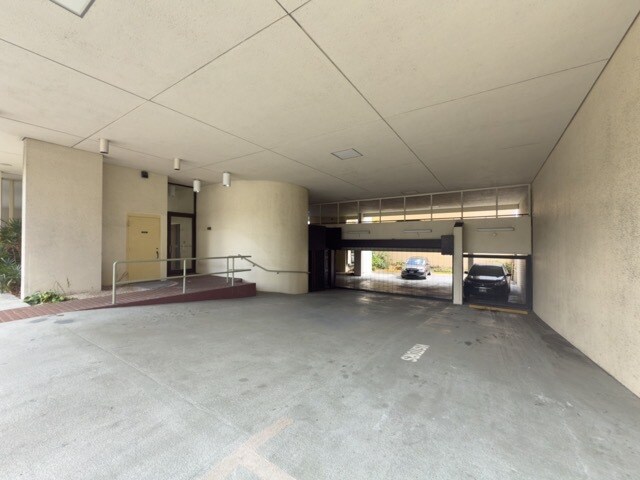 View Photo