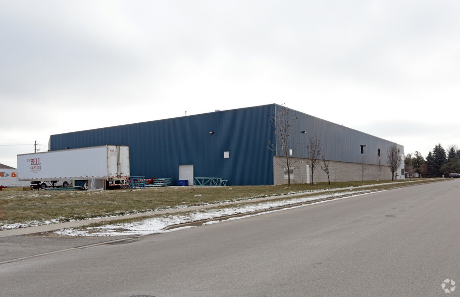 640 Bridge St W, Waterloo, ON for lease - Building Photo - Image 2 of 5