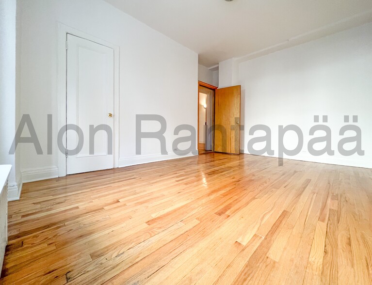 680 West End Ave, New York, NY for lease - Interior Photo - Image 3 of 18