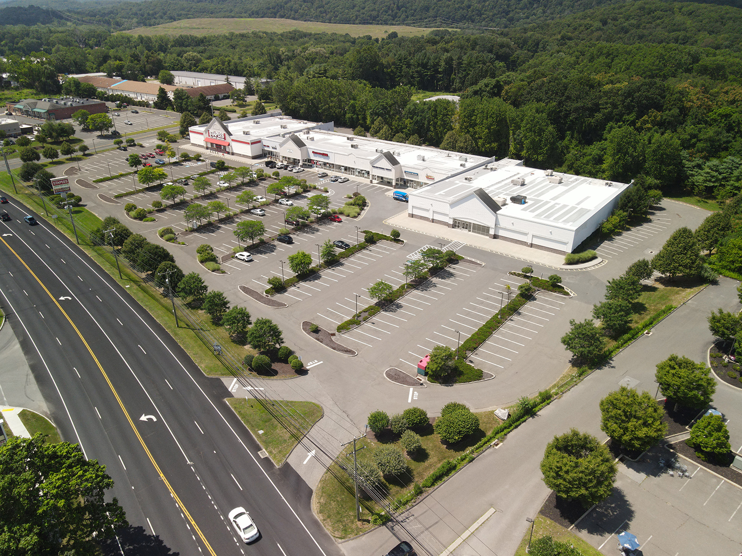 116-124 Danbury Rd, New Milford, CT for sale Primary Photo- Image 1 of 1