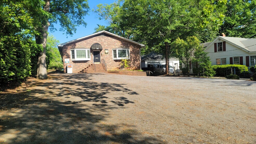 101 Chapman St, Greenville, SC for sale - Building Photo - Image 1 of 15