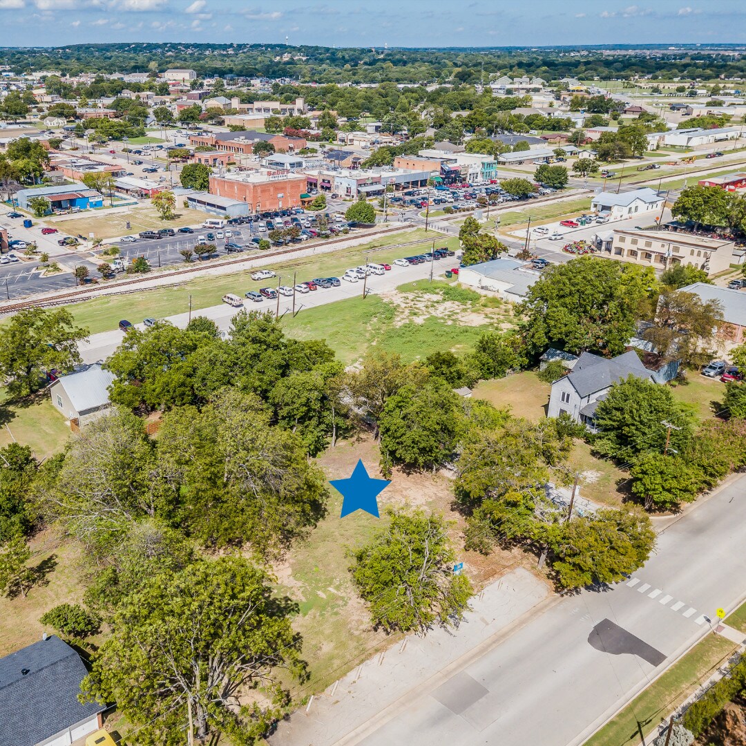 200 S Dobson St, Burleson, TX for sale Building Photo- Image 1 of 1