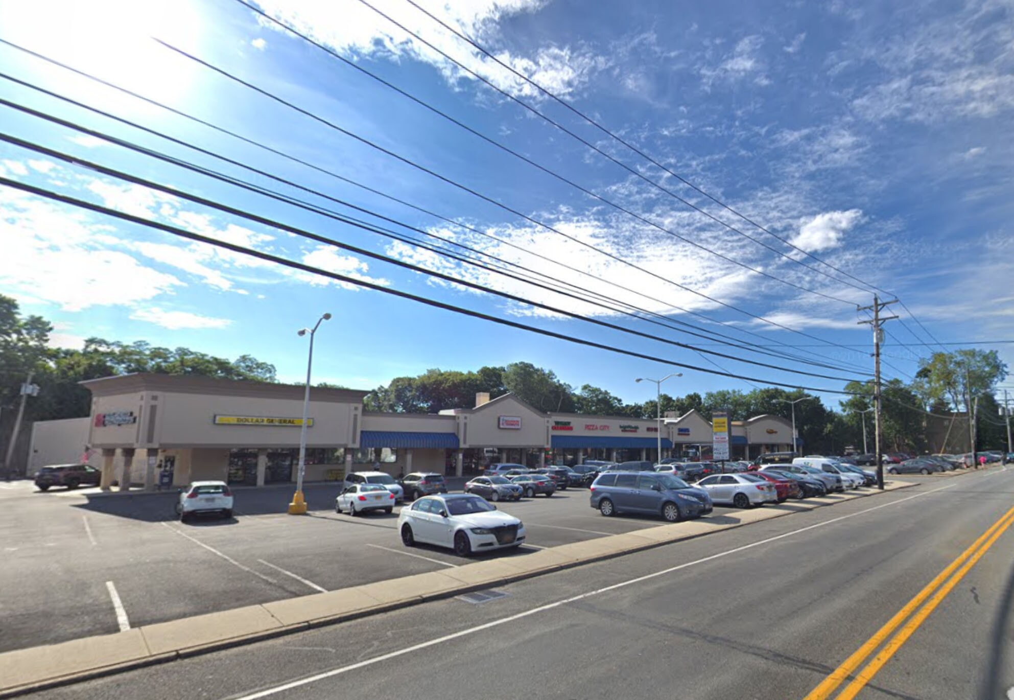 100120 N Middletown Rd, Pearl River, NY 10965 Pearl River Shopping