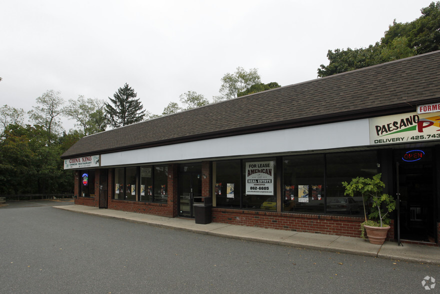 67-87 E Main St, Huntington, NY for lease - Building Photo - Image 3 of 4