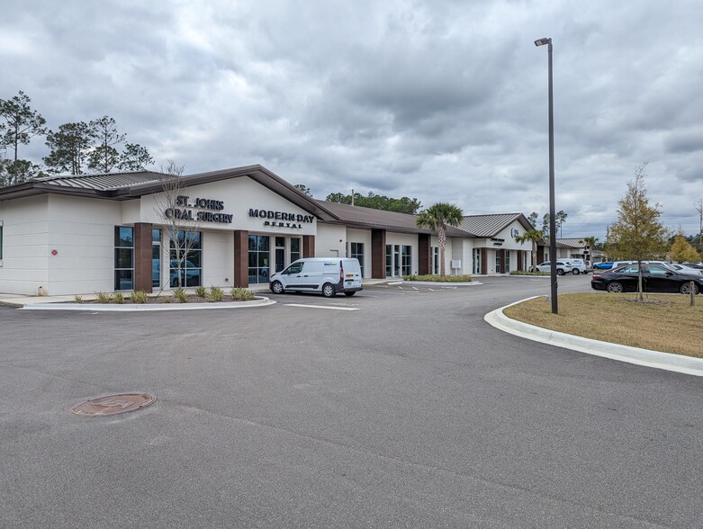 2050 St Johns Pky, Saint Johns, FL for lease - Building Photo - Image 1 of 12