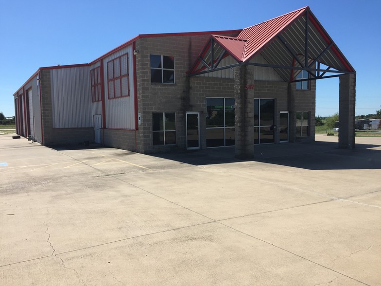 2217 Old Dennis Rd, Weatherford, TX for sale - Building Photo - Image 1 of 1