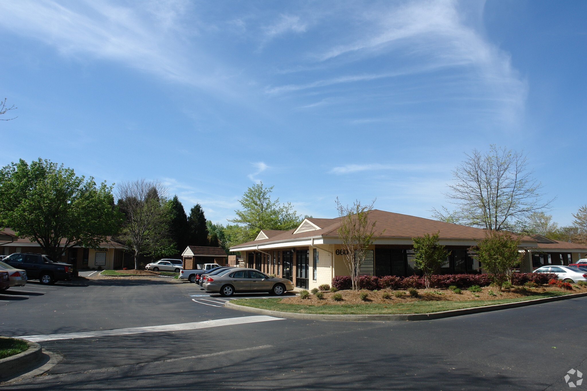 6604 E WT Harris Blvd, Charlotte, NC for lease Primary Photo- Image 1 of 4