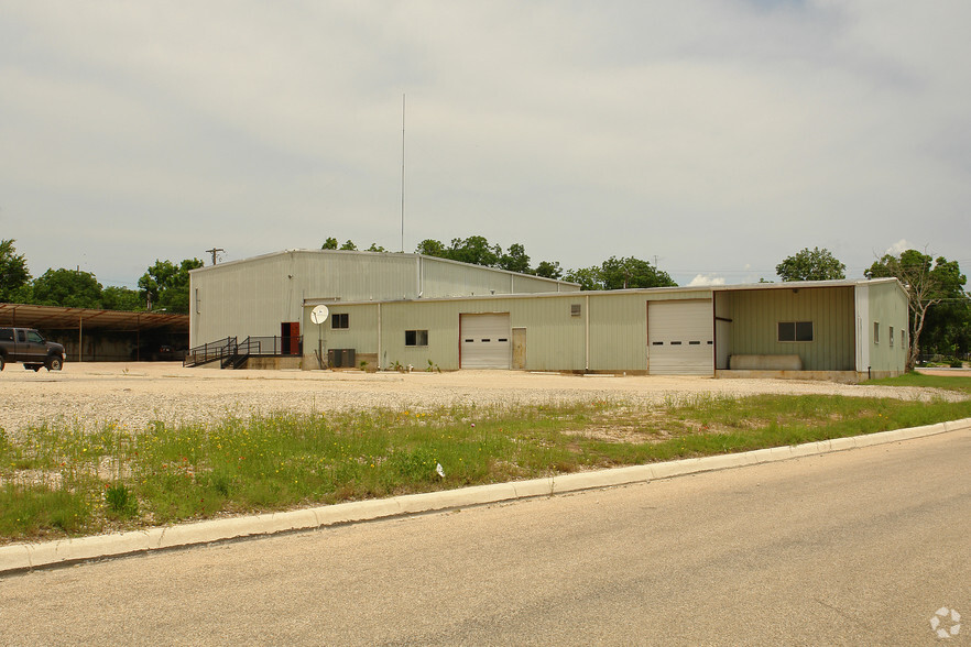 515 E Highway St, Fredericksburg, TX for sale - Building Photo - Image 3 of 3