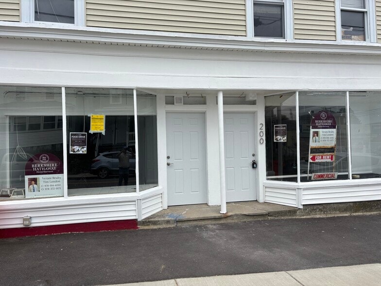 198 University Ave, Lowell, MA for lease - Primary Photo - Image 1 of 1