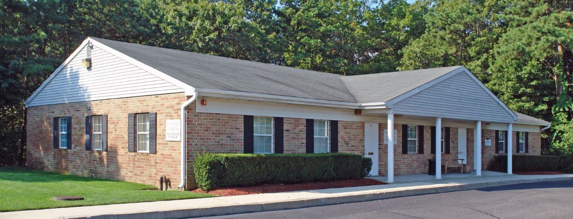 440-450 Waverly Ave, Patchogue, NY for lease Building Photo- Image 1 of 10