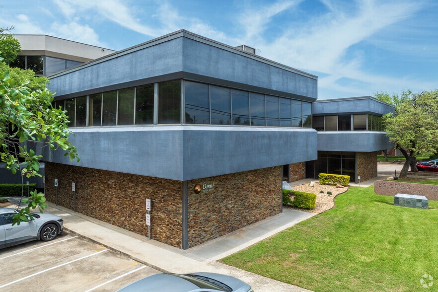 11130 Jollyville Rd, Austin, TX for lease - Primary Photo - Image 1 of 24