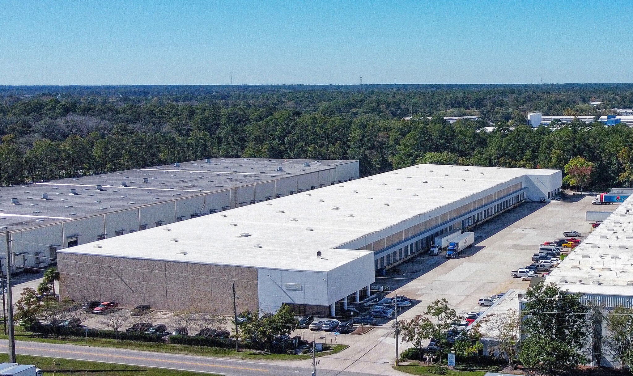 460 Ellis Rd N, Jacksonville, FL for lease Interior Photo- Image 1 of 2