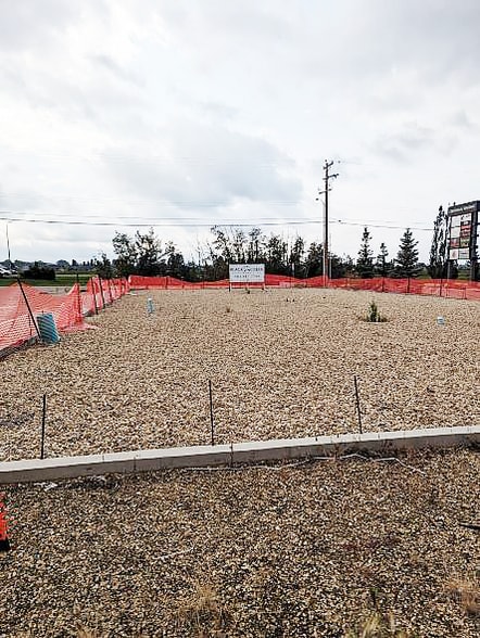 29 Beju Industrial Dr, Sylvan Lake, AB for lease - Building Photo - Image 2 of 2