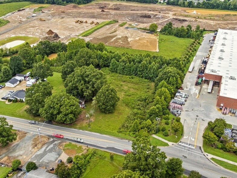 Old Monroe Rd, Indian Trail, NC for sale - Building Photo - Image 1 of 1