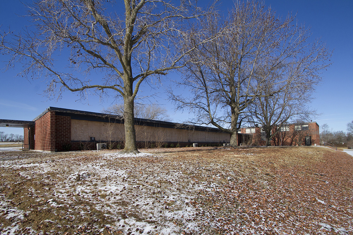 12220 NW Skyview Ave, Kansas City, MO for sale Primary Photo- Image 1 of 1