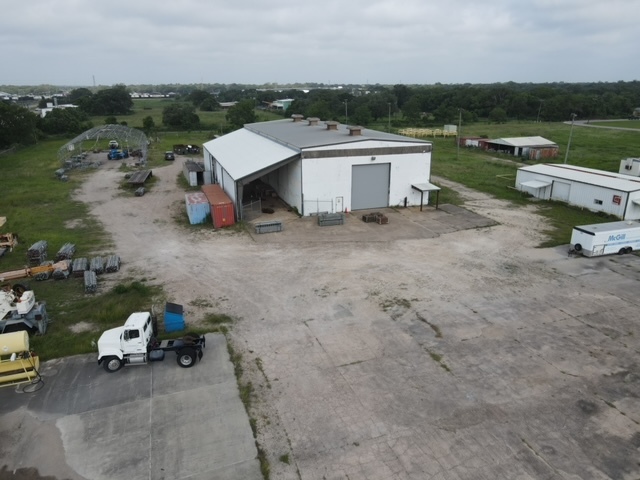 726 Highland Park Dr, Clute, TX 77531 - Industrial for Lease | LoopNet