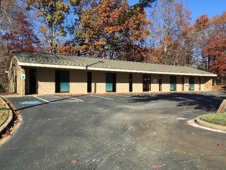 347-357 E Blackstock Rd, Spartanburg, SC for lease - Building Photo - Image 1 of 2