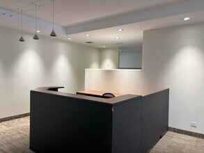 630 6th Ave SW, Calgary, AB for lease Interior Photo- Image 2 of 4