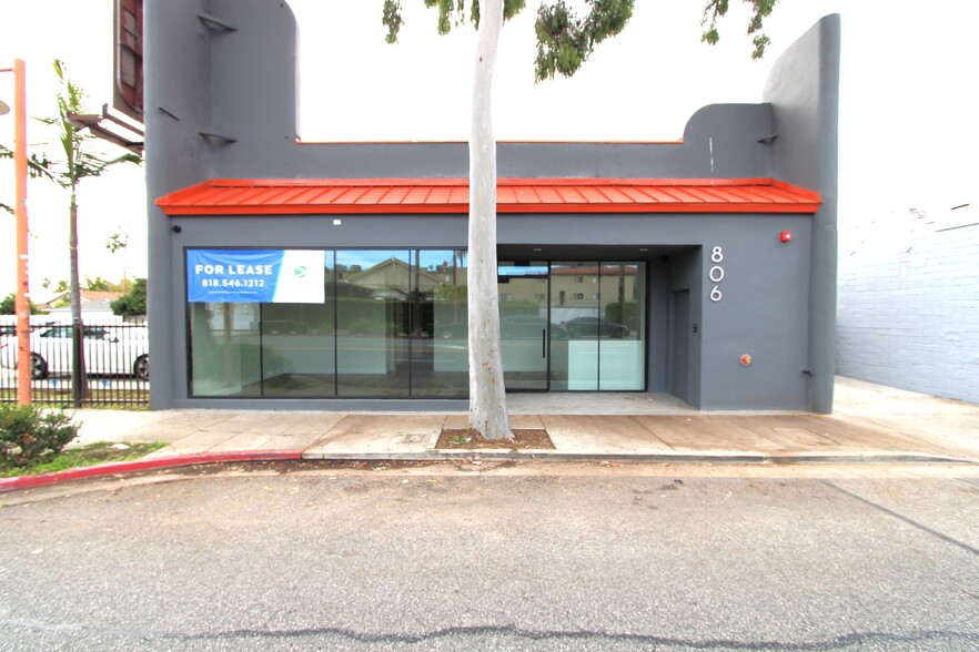 806 E Colorado St, Glendale, CA for lease - Building Photo - Image 2 of 24