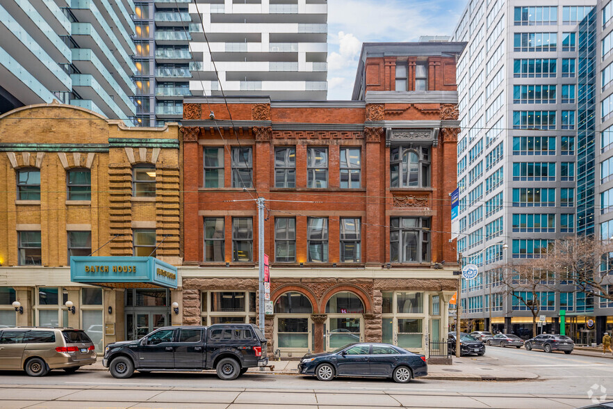 2 Lombard St, Toronto, ON for sale - Building Photo - Image 2 of 7