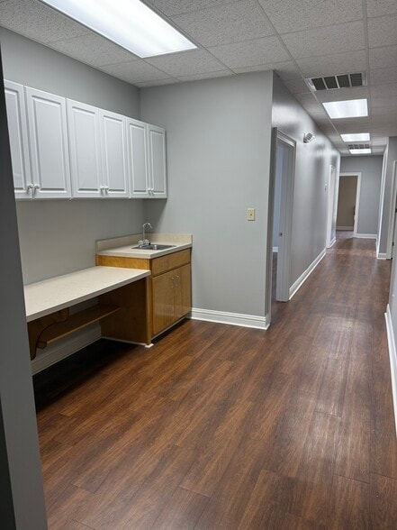 470-478 Mcqueen Smith Rd, Prattville, AL for lease - Interior Photo - Image 3 of 5