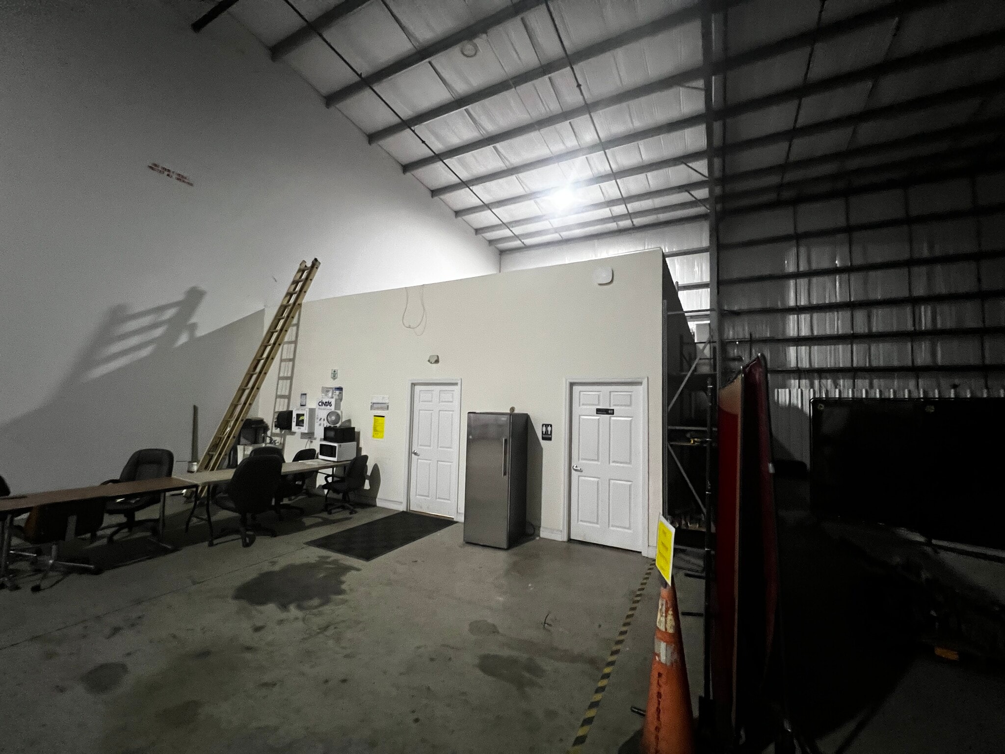 16140 Lee Rd, Fort Myers, FL for lease Interior Photo- Image 1 of 3