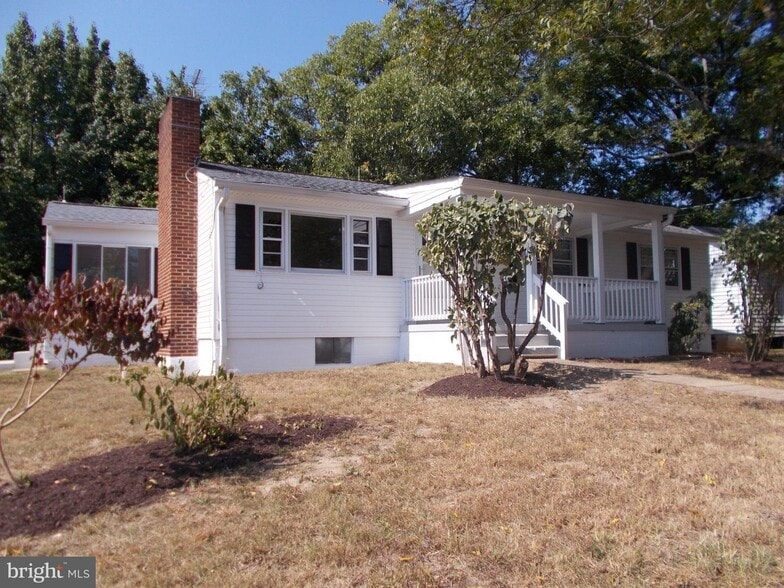 13002 Silver Cloud Rd, Bealeton, VA for sale - Primary Photo - Image 3 of 4