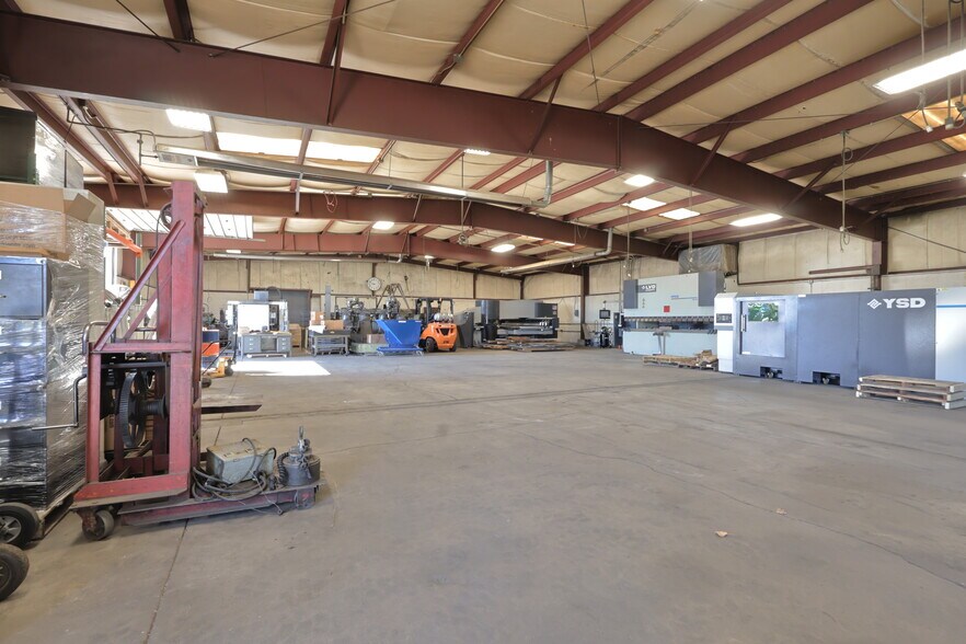 608 Young St, Tonawanda, NY for lease - Building Photo - Image 1 of 8