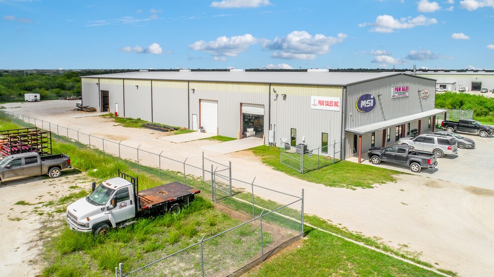 922 Humble Camp Rd, Pleasanton, TX for sale - Other - Image 1 of 1