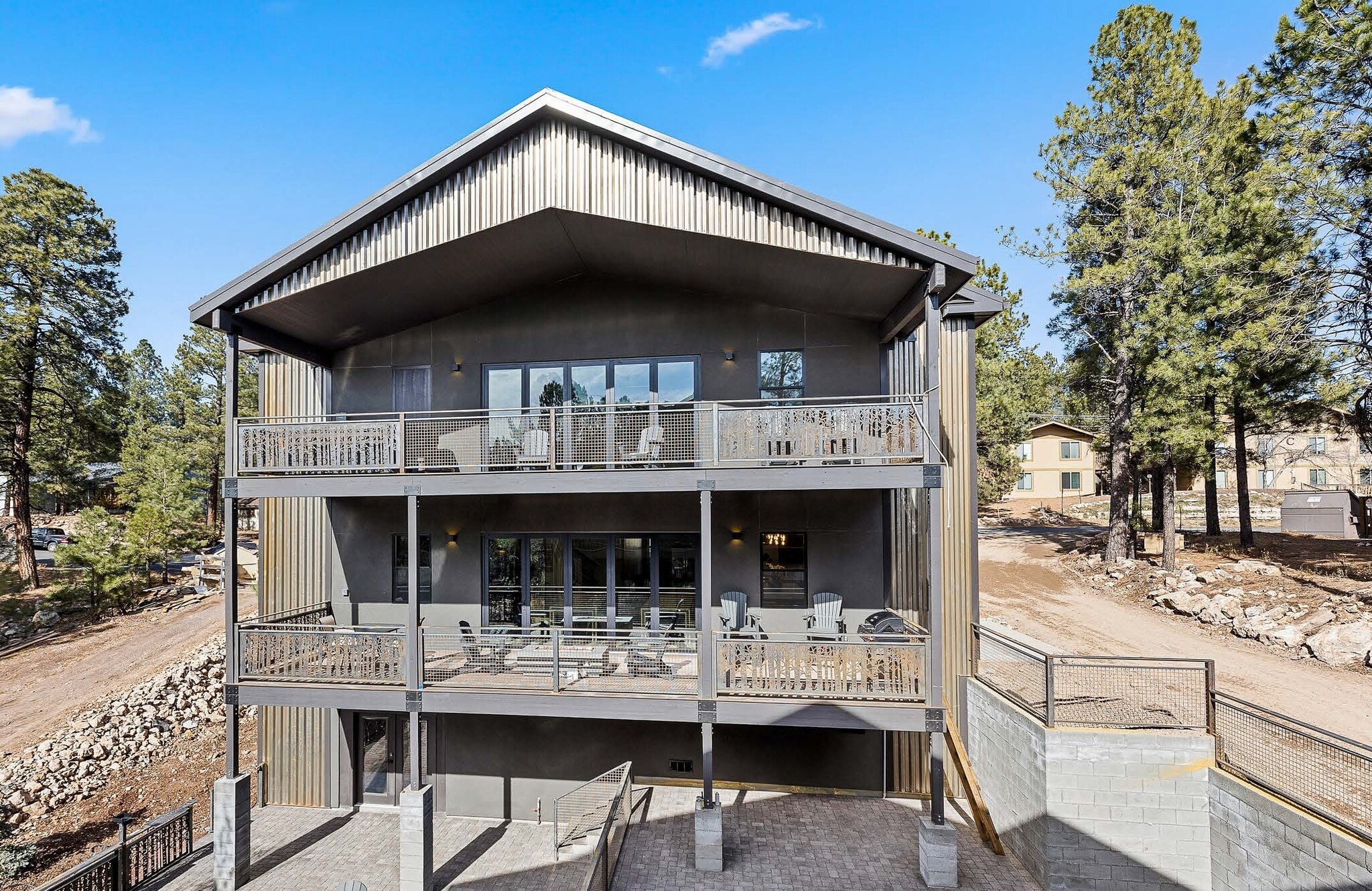 3295 S Gila Dr, Flagstaff, AZ for sale Primary Photo- Image 1 of 18