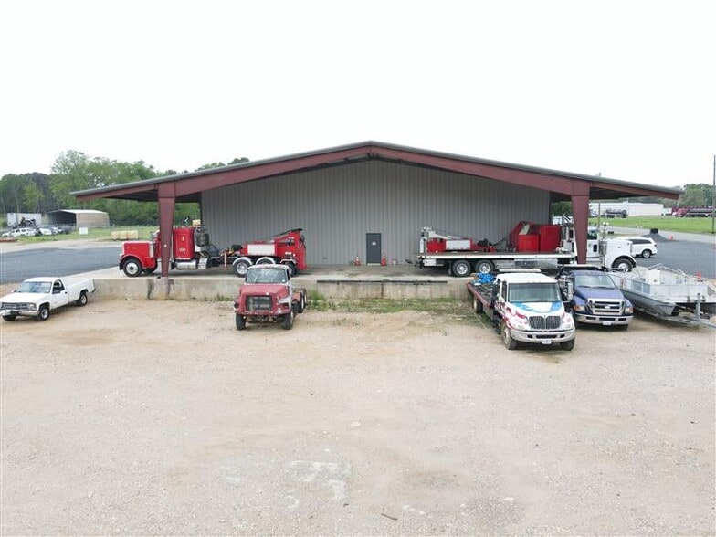 7066 Adams Ln, Greenwood, LA for sale - Building Photo - Image 2 of 11